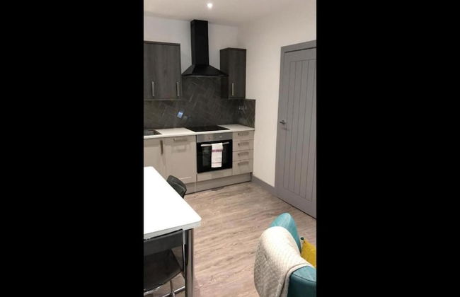 Lovely 2-bed Apartment in Stanford-le-hope - Foto 9