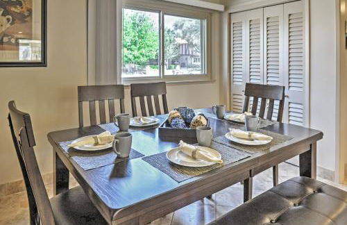 Stunning Home with Private Oasis - 1 half Mile to Strip - Foto 7