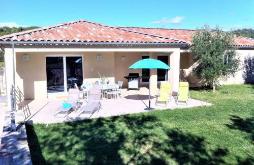 Villa Moderne à Vagnas: Piscine Chauffée, 6 Pers, Proche Vallon Pont d’Arc - FR-1-382-176 - Foto 10