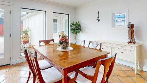 Chinatown Oasis - Photo 3