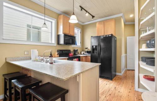 The Zinnia Victorian Charm with Mountain Views - Foto 8