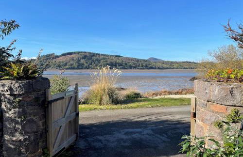 Beautiful 4BR Period Home With Spectacular Views - Pass the Keys - Photo 29