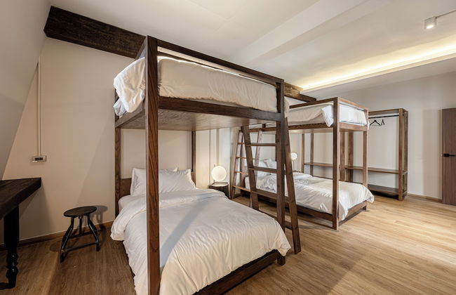 The Lair Bangkok - Photo 4