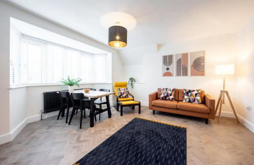 6 The Royal Serviced Apartments, Harwich - Fast WiFi, Private Parking - Foto 6