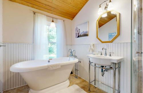 Acadia Lights Cottage - Photo 15