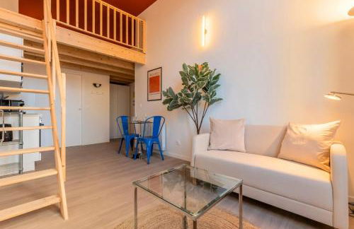 Studio pour deux en mezzanine avec petit balcon - Foto 10