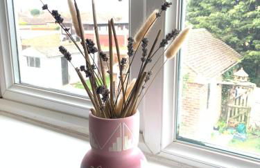 Comfy, king bed families & Contractors welcome - Foto 17