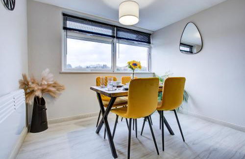 Modern 2 Bed in High Wycombe by ARP Homes, Ideal for Families or Business, Free Parking - Foto 18