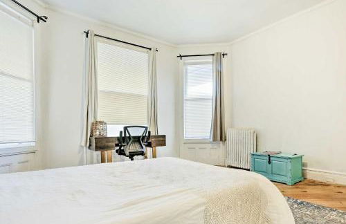 Stylish Newark Home with Deck Less Than 14 Mi to NYC! - Foto 18