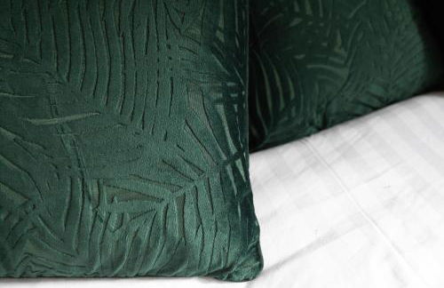 Milton Stays - Cosy 2 Bed House, 2 Floors, 15 min Walk to City Center, for up to 6 - Period Features, Cottage Style, Fireplace, Superfast Wi-Fi, Private Garden, Free On Street Parking - Foto 28