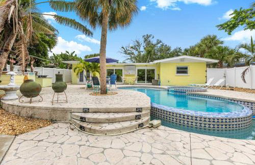 4BR Spacious Paradise - Photo 20