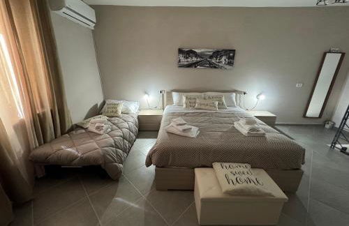 La farfalla del vicolo - Foto 46