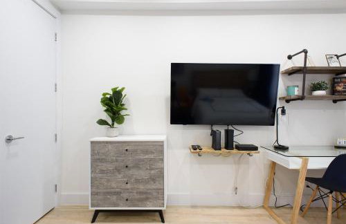 1597-12 NEW Studio Prime UES WD in unit - Photo 18