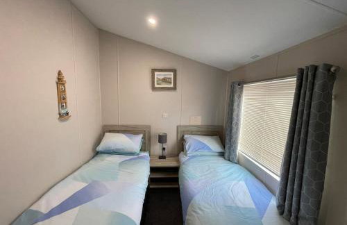 Elegant Lodge in Peaceful Holiday Resort - Photo 37