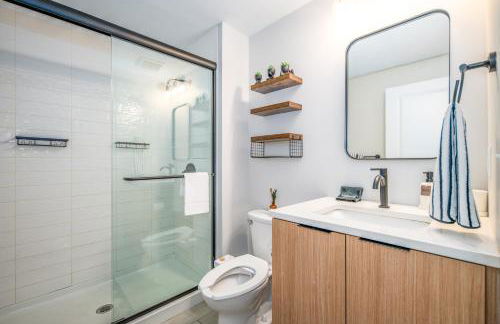 OTR 1BR by TQL, Sleeps 4ppl, Lux King Bed, Wifi, 4th Fl - Foto 24