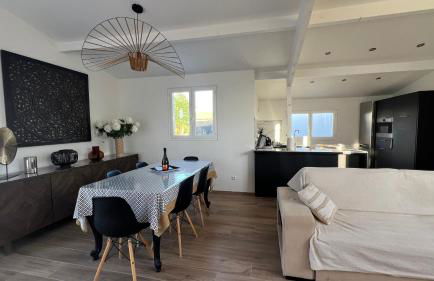 Villa Altea- Lido Marana - piscine privée exclusive - plage à pied - 3 bedrooms house - private swimming pool - beach access on foot - Foto 6