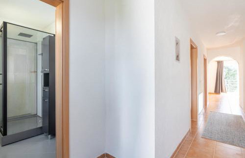 Gemütliches Heimkino mit Balkon & Beamer - Foto 9