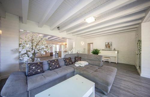 Zenitude Villa - Indoor Pool & Jacuzzi - Foto 8