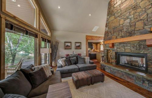 Bear Discovery Custom Tamarack Estate Home by Casago McCall - Donerightmanagement - Foto 55