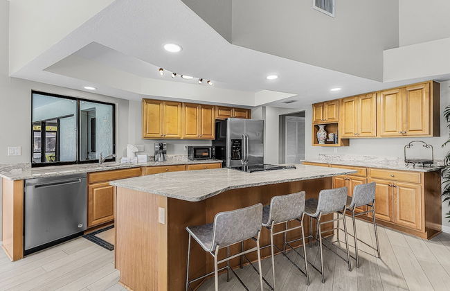 Beautiful Private Pool Home In-between Fort Myers Beach And Sanibel Island 3 Bedroom Home by RedAwning - Photo 9