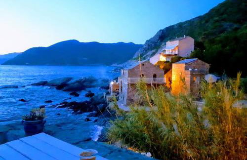 Waterfront Authentic Corsican house - Foto 20