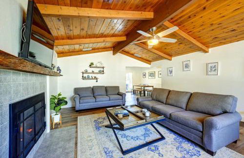 Walk to Dtwn! Dog-Friendly Oakhurst Gem with Yard - Foto 2