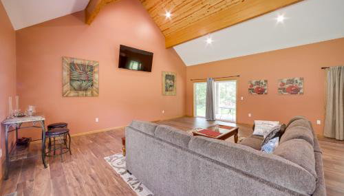 Spacious House on Half Acre Less Than 3 Mi to Beach! - Foto 5