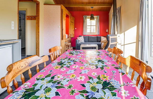 Charming Vacation Home With Terrace - Photo 24