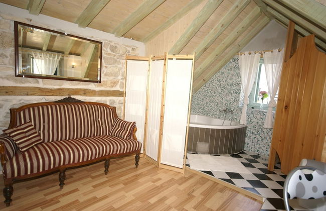 Traditional House With two Apartments - Foto 20