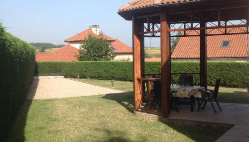 Lac de Naussac - Foto 3, Garden, Garden view