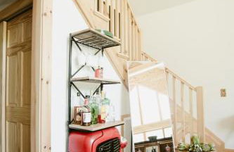 Luxe Modern Cabin with Pond, Fire Pit, Hiking, near Bethel Woods - Foto 33