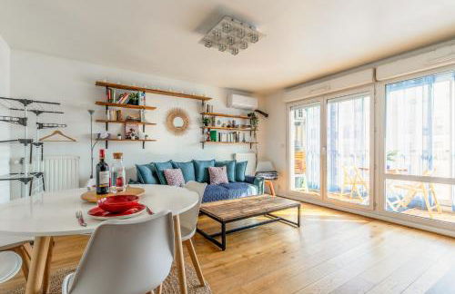 Transports, parking, A/C & equipped for long stays - Foto 3