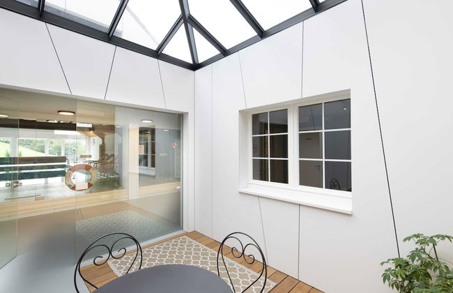 Luxury Villa With an Incredible Private Pool, Close to Maastricht and Liège - Photo 27