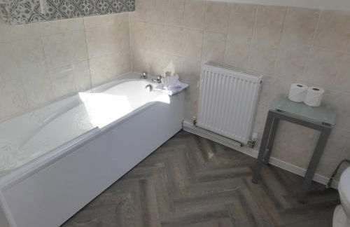 Falstaff Cottage, NEW HOT TUB, Sleeps up to 5, Stratford upon Avon - Foto 55