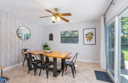 Ventur Tropical w Hot Tub Close to Beach - Photo 20