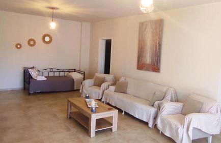 Comfortable Apartment Close to the Airport - Photo 5