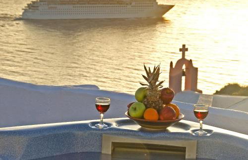 Marizan Caves & Villas - Photo 1