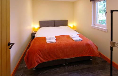 Fun holiday lodges in historic walled garden near Falkirk, Heart of Scotland Holidays - Foto 33