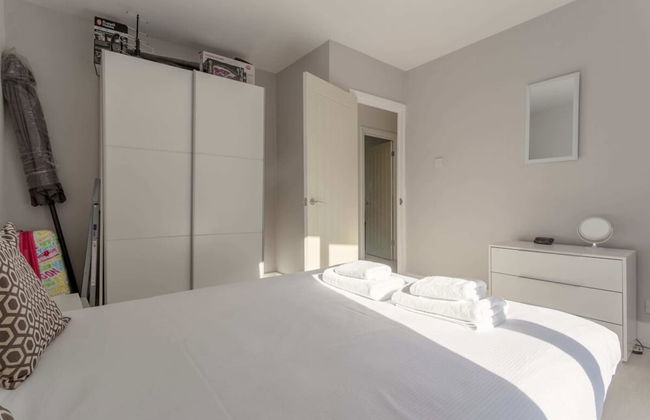 Modern 2 Bedroom Apartment in Morden - Foto 10