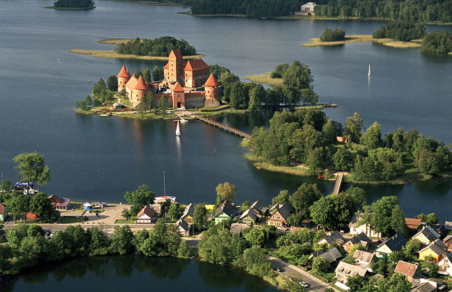 Tour to Trakai castle - Photo 4