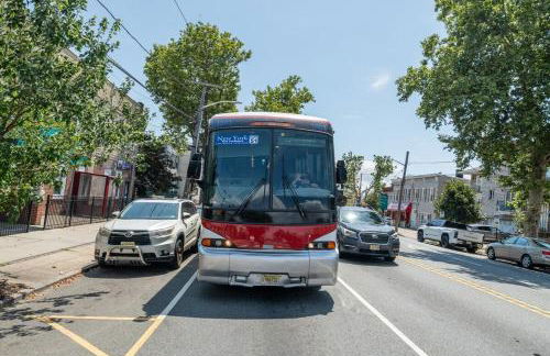 Modern-6 people to sleep-15 min from NYC-private Parking - Foto 22