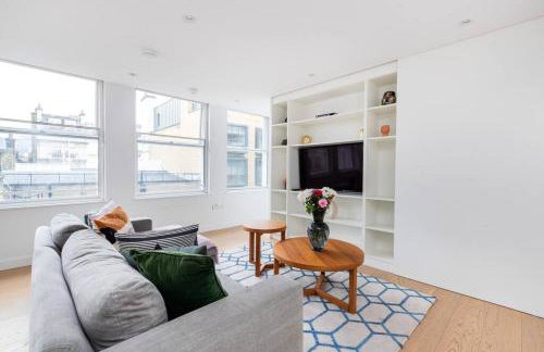 Perfect One Bed in Green Park Station - Photo 21