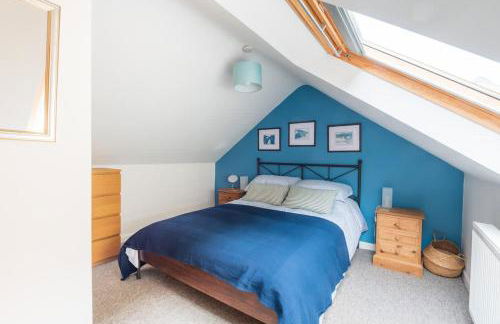 Riverside Bothy In Heart of Scenic Harbour Village - Photo 2