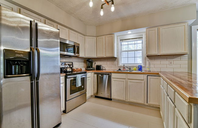 2 BR apt near Mtn to Sea Hiking Trail - Foto 4