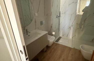 New Douro Tower 206 with shared pool and parking - Photo 22
