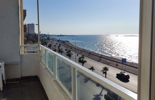 Big Seafront Apartment in Saida, Lebanon - Foto 10