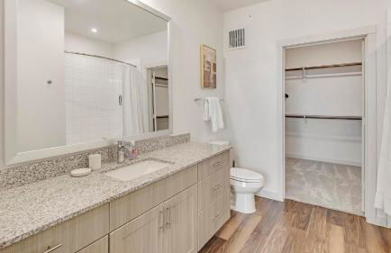 Landing Modern 2BD Gym Pool - Foto 16