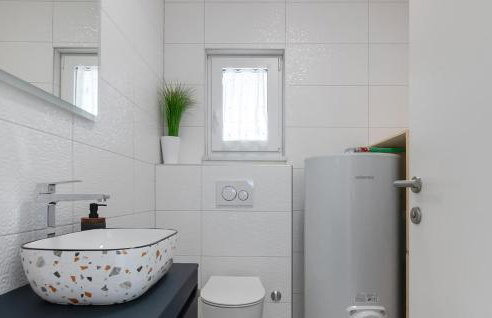 Awesome Home In Mali Vareski - Foto 40