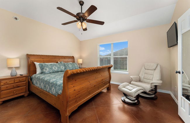 Spacious 3BR Home in Amazing Location - Photo 11