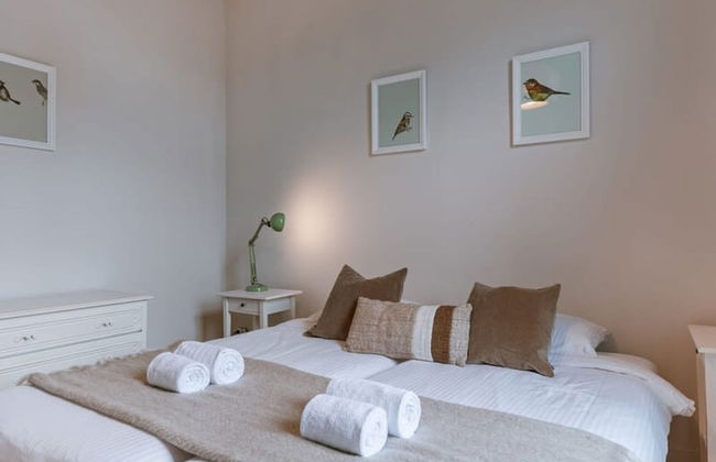 Charming Mansion in Vibrant Antwerp - Photo 28